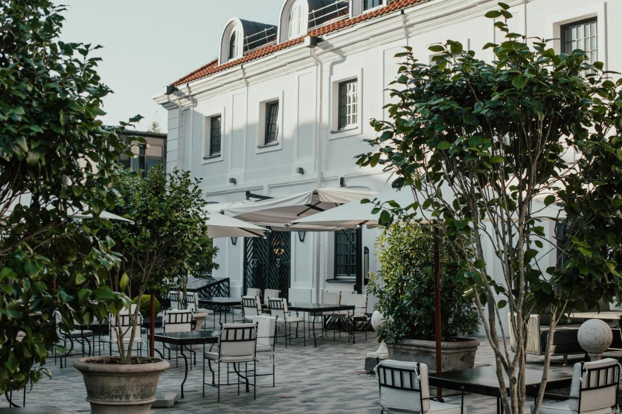Hotel Pacai, Vilnius, A Member Of Design Hotels Exterior foto The hotel's courtyard