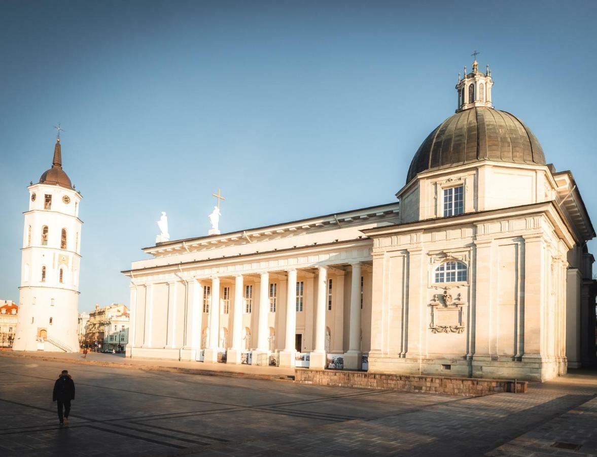 Hotel Pacai, Vilnius, A Member Of Design Hotels Exterior foto The Cathedral of the Immaculate Conception of the Virgin Mary