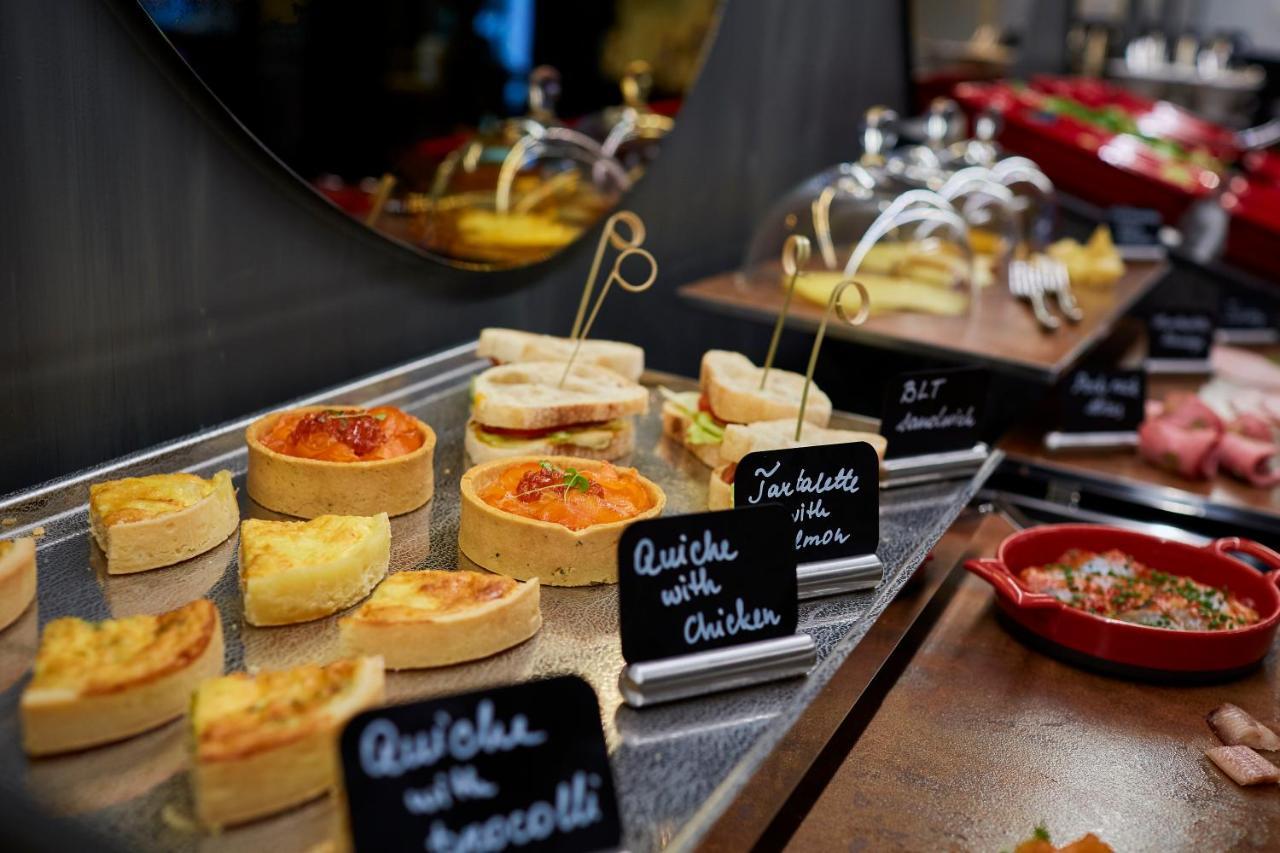 Hotel Pacai, Vilnius, A Member Of Design Hotels Exterior foto A selection of tapas